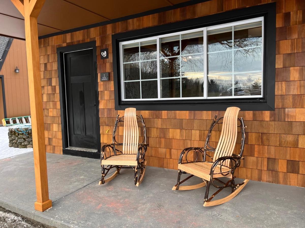 The Lodge By Sunapee Stays Bagian luar foto