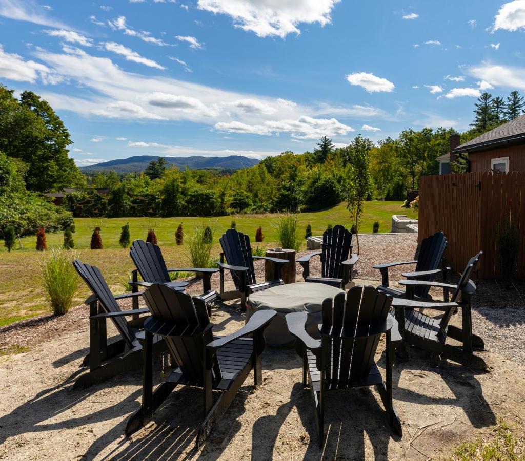 The Lodge By Sunapee Stays Bagian luar foto